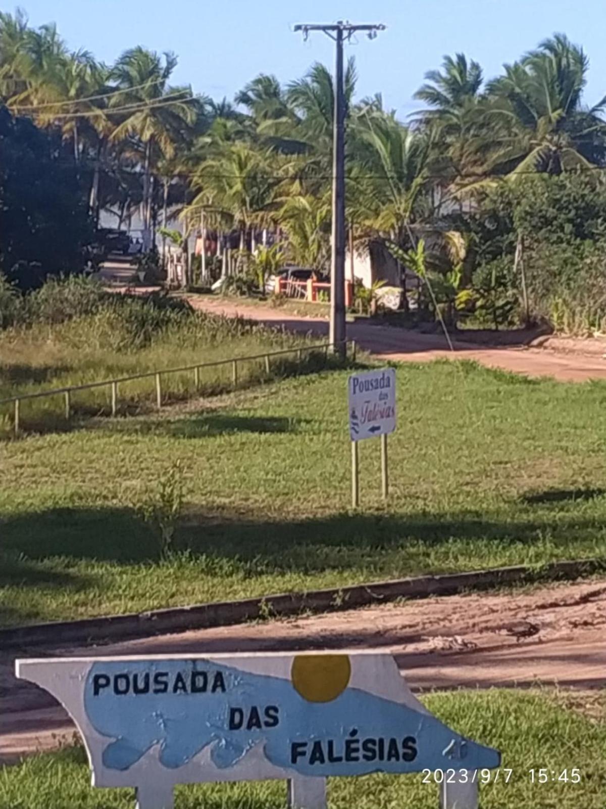 Hotel Pousada das Falésias à Prado Extérieur photo