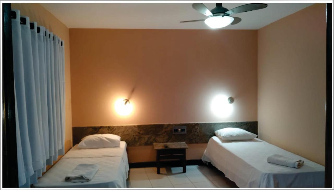 Hotel Pousada das Falésias à Prado Extérieur photo